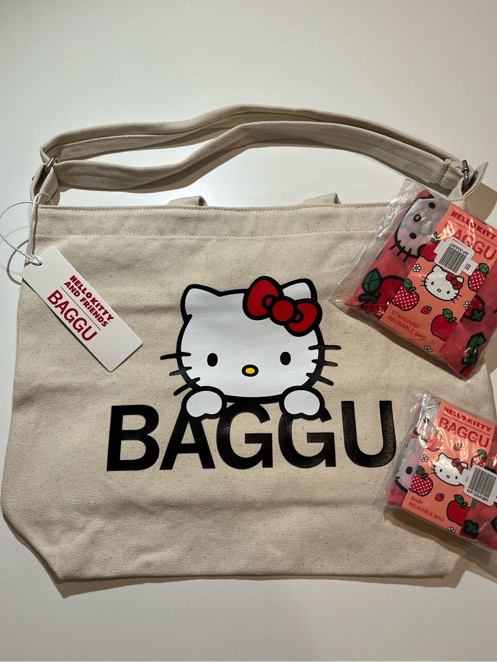 BAGGU x Hello Kitty Set Horizontal Canvas Tote w/Standard & Baby ReusableTotes